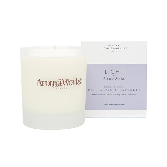Light Candle Petitgrain & Lavender Medium 220g Q978