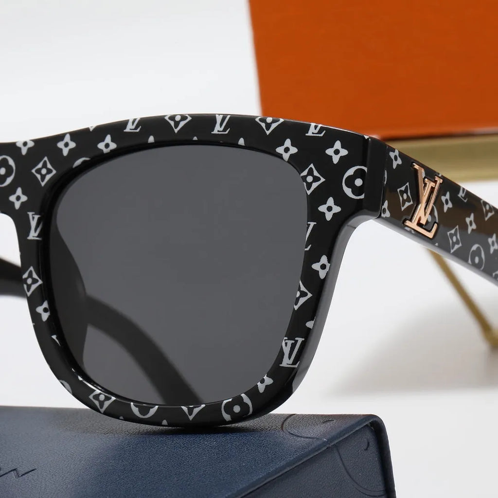 Oval Polarized Sunglasses M121085