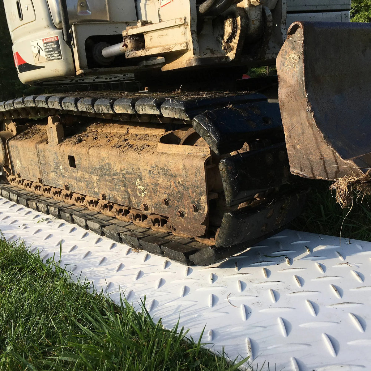 Clear AlturnaMAT Ground Protection 8 x 4 D1065