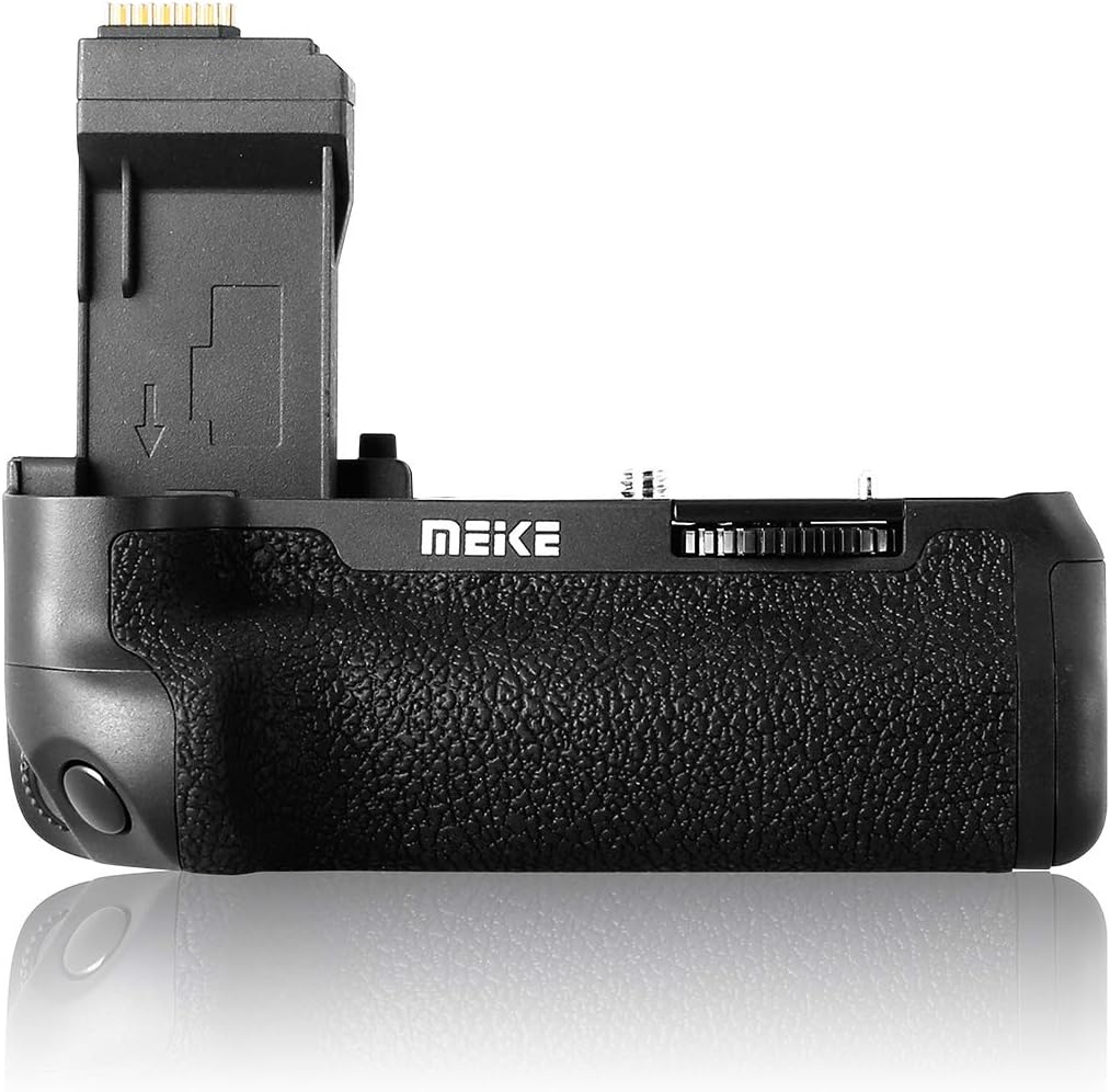 Battery Grip with Remote Controller L9995