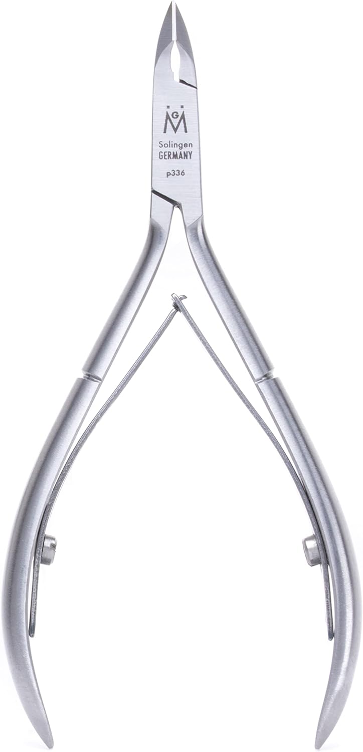 Luxury Cuticle Nipper in Leather Case, Double Sharpened C33569
