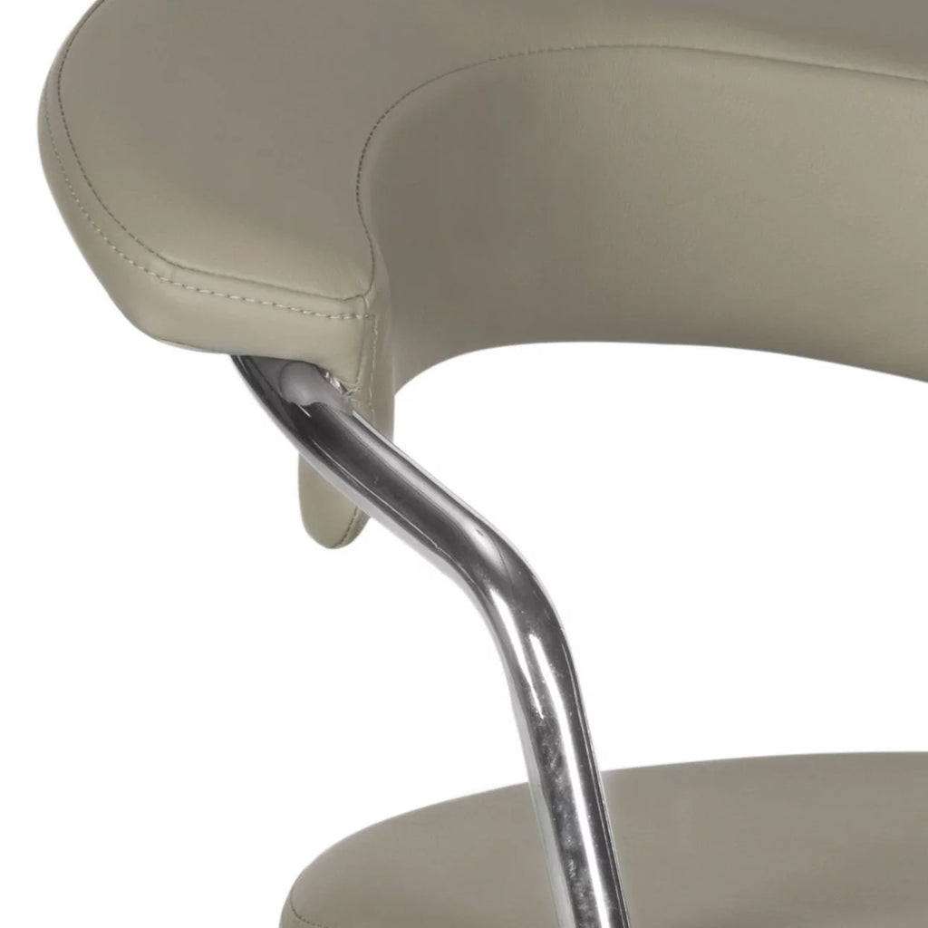 White Desk Chair I56902
