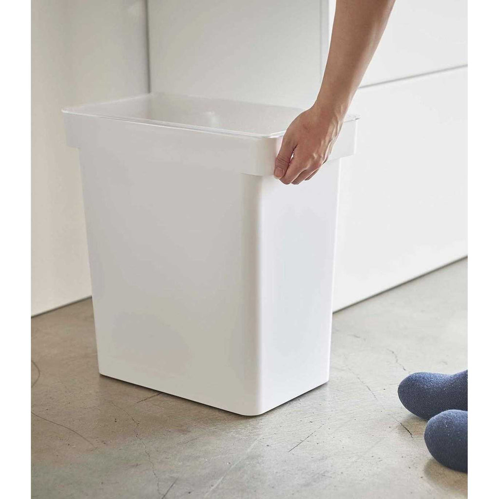 Rolling Airtight Pet Food Container A965099