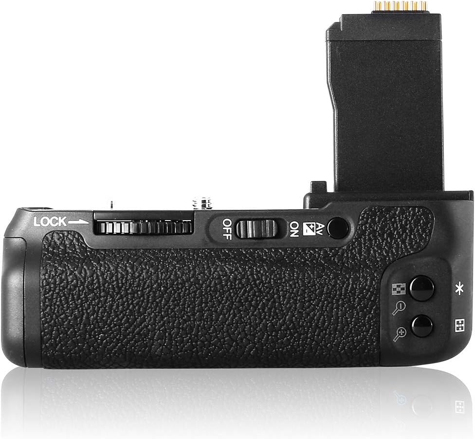 Battery Grip with Remote Controller L9995