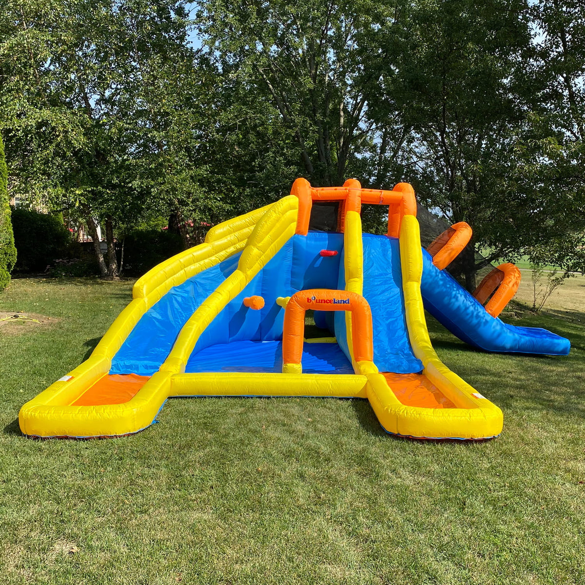 Triple Water Slides and Pool Water Park V9987