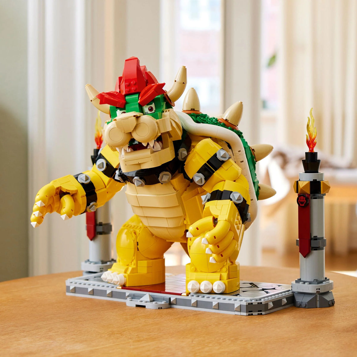 Posable Collectible Figure with Battle Platform L5602