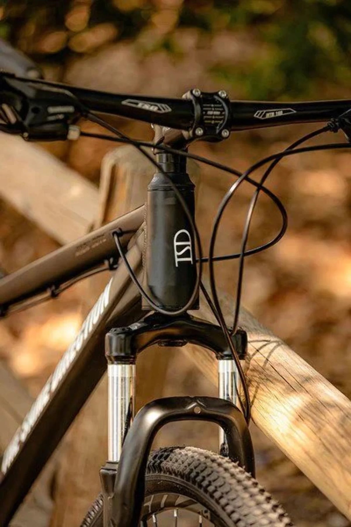 Black/White L1281