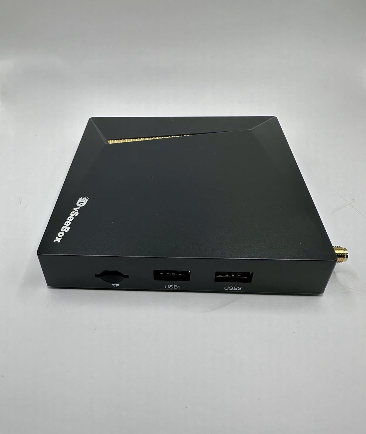 vSeeBox with Bluetooth Voice Remote & Wi-Fi H9450