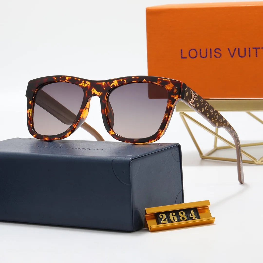 Oval Polarized Sunglasses M121085