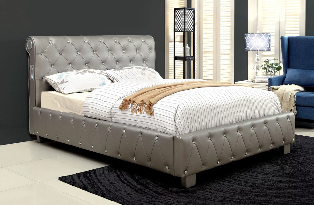 California King Silver Bed L32804