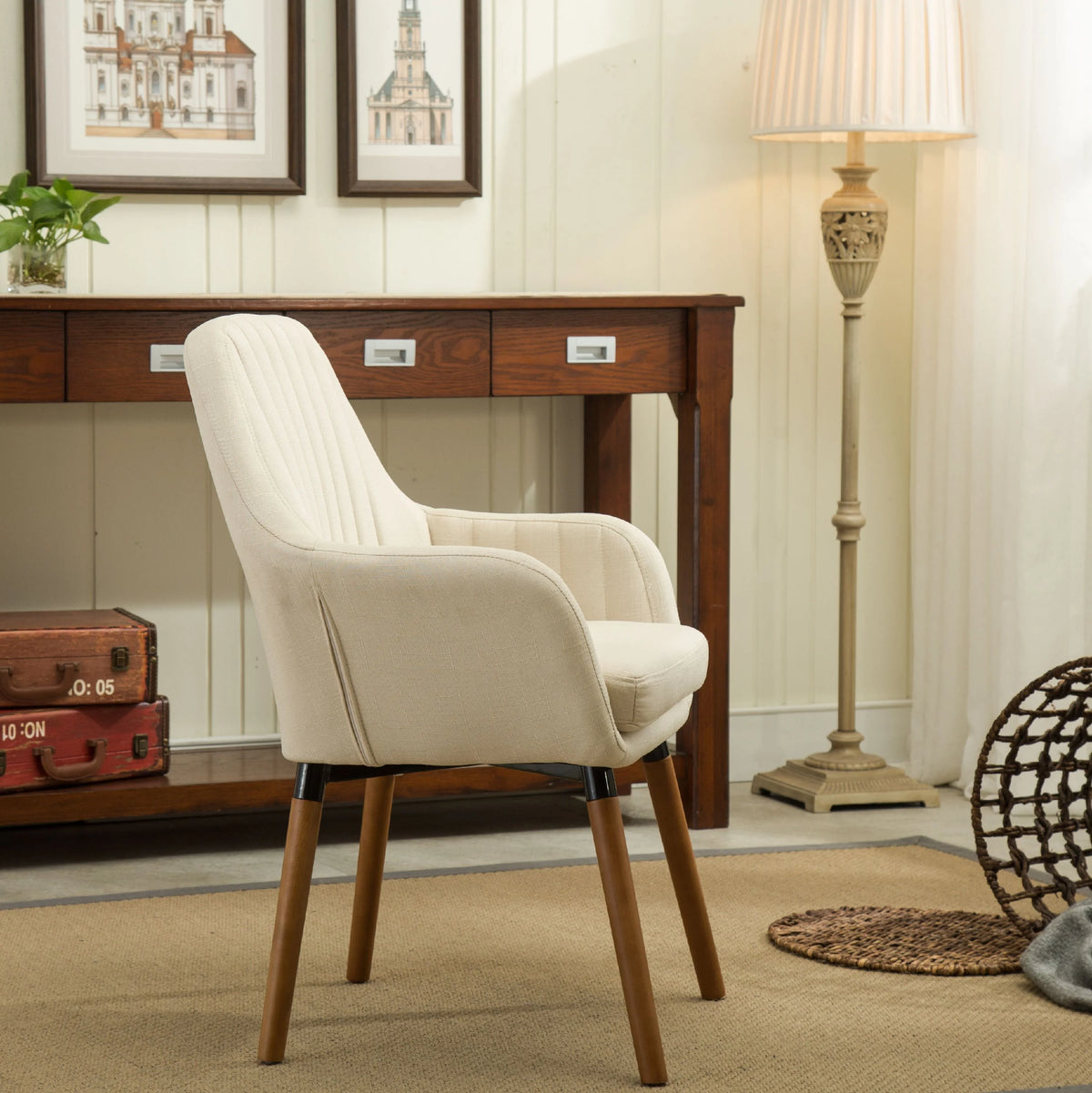 Tan Club Chair D95048