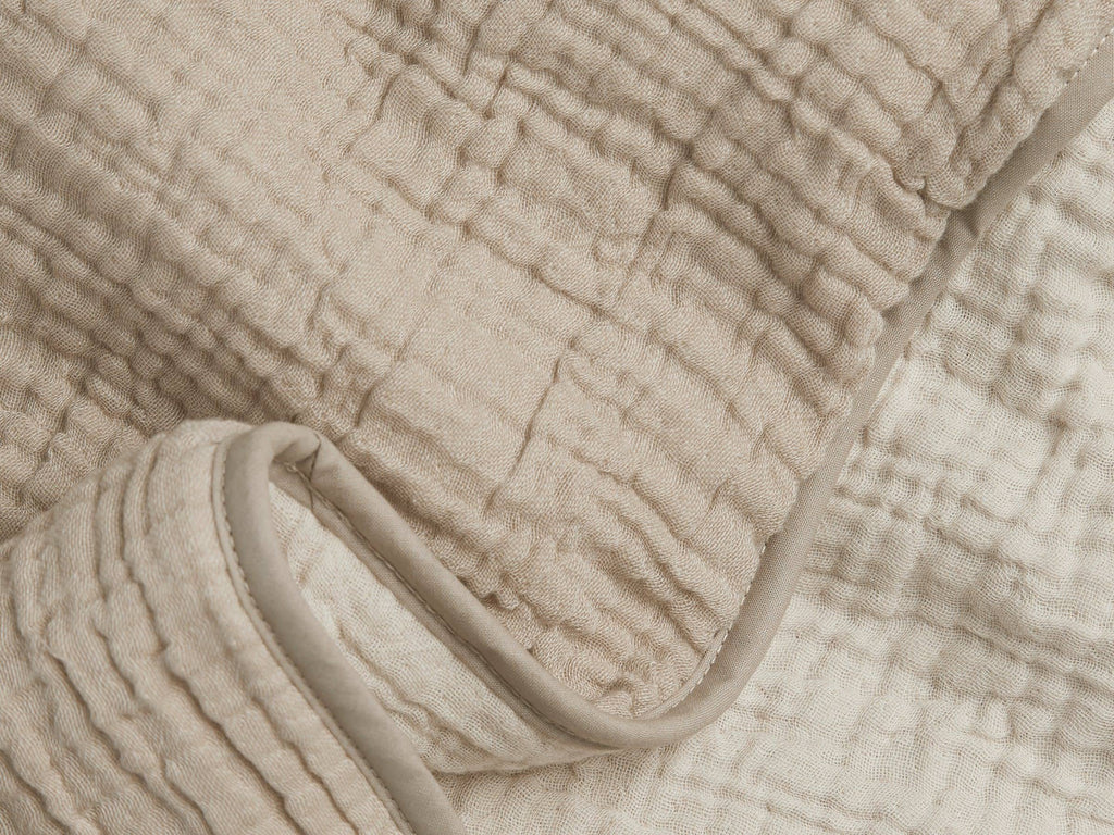 King/Cal King White/Ivory Cotton Quilt Y199