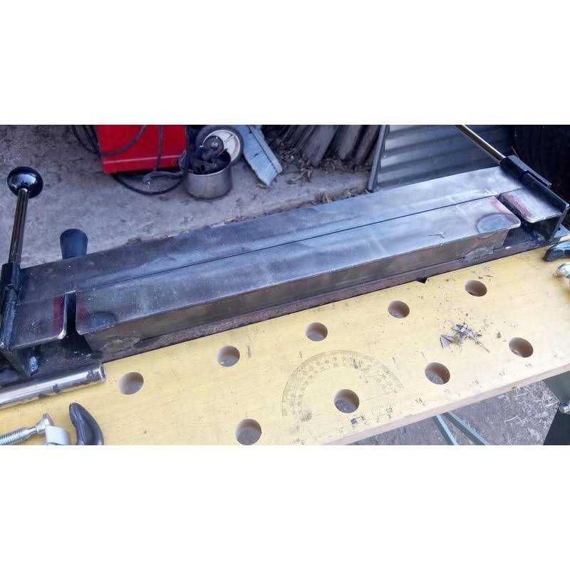 18 in. Bending Brake V895