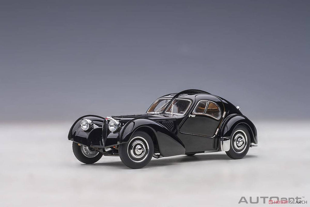 Black 1/43 Diecast Model Car M662