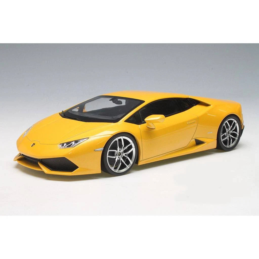 Yellow 1/18 Diecast Car Model K553634