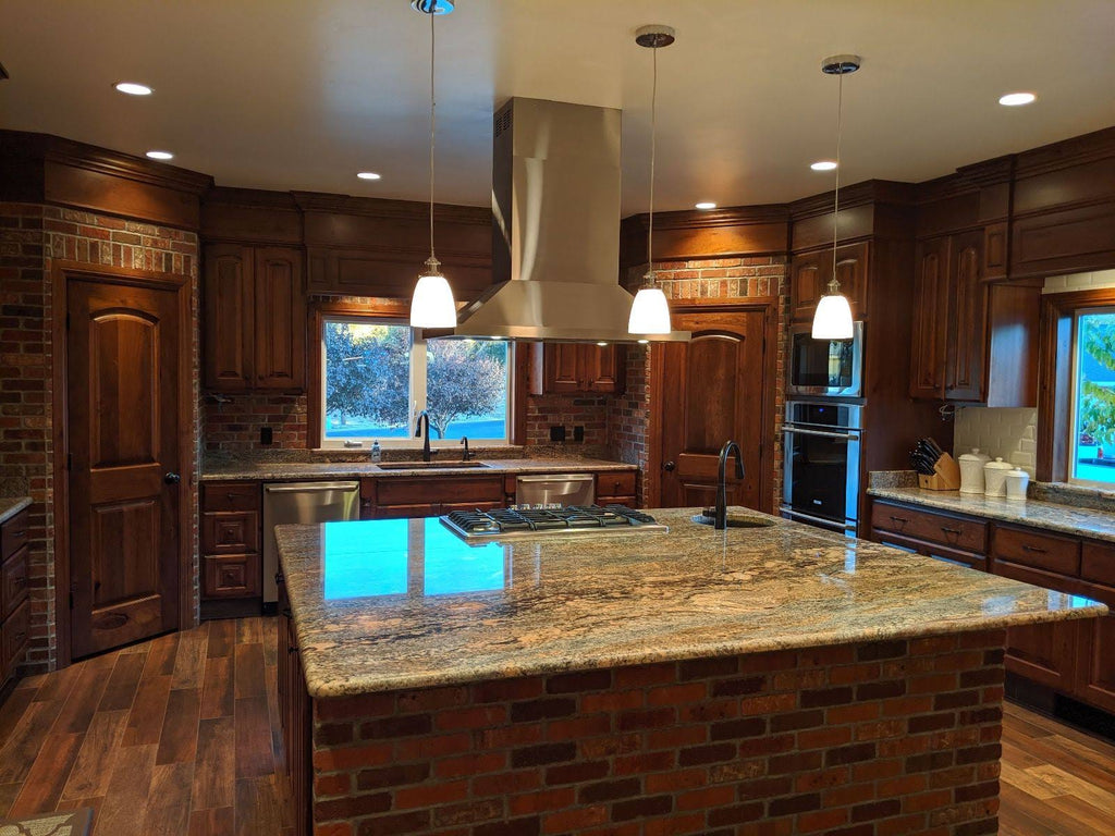 30x22 600 CFM Convertible Island Range Hood X318