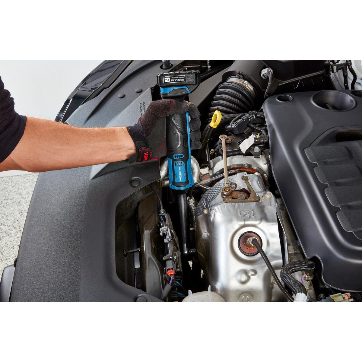 12V Cordless 1/4 in. Extended-Reach Ratchet Z1707