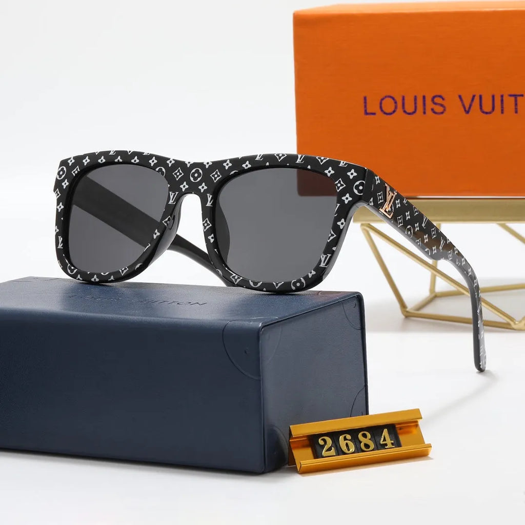 Oval Polarized Sunglasses M121085