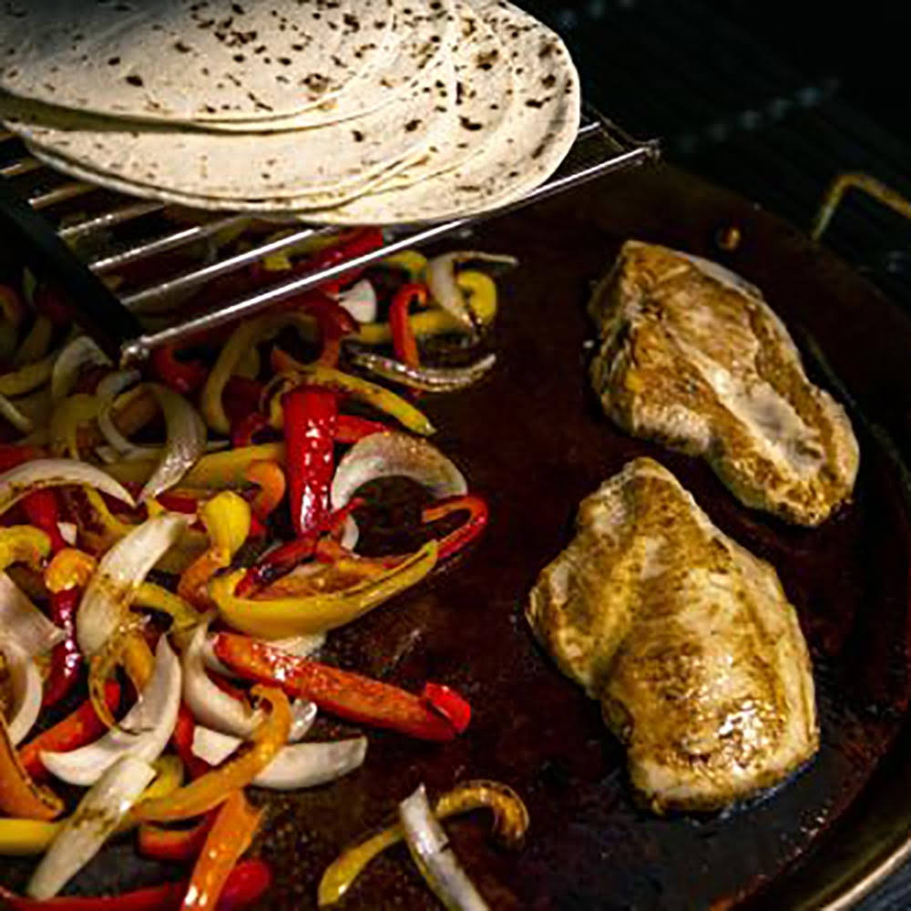 19-inch Carbon Steel Griddle, Black C655