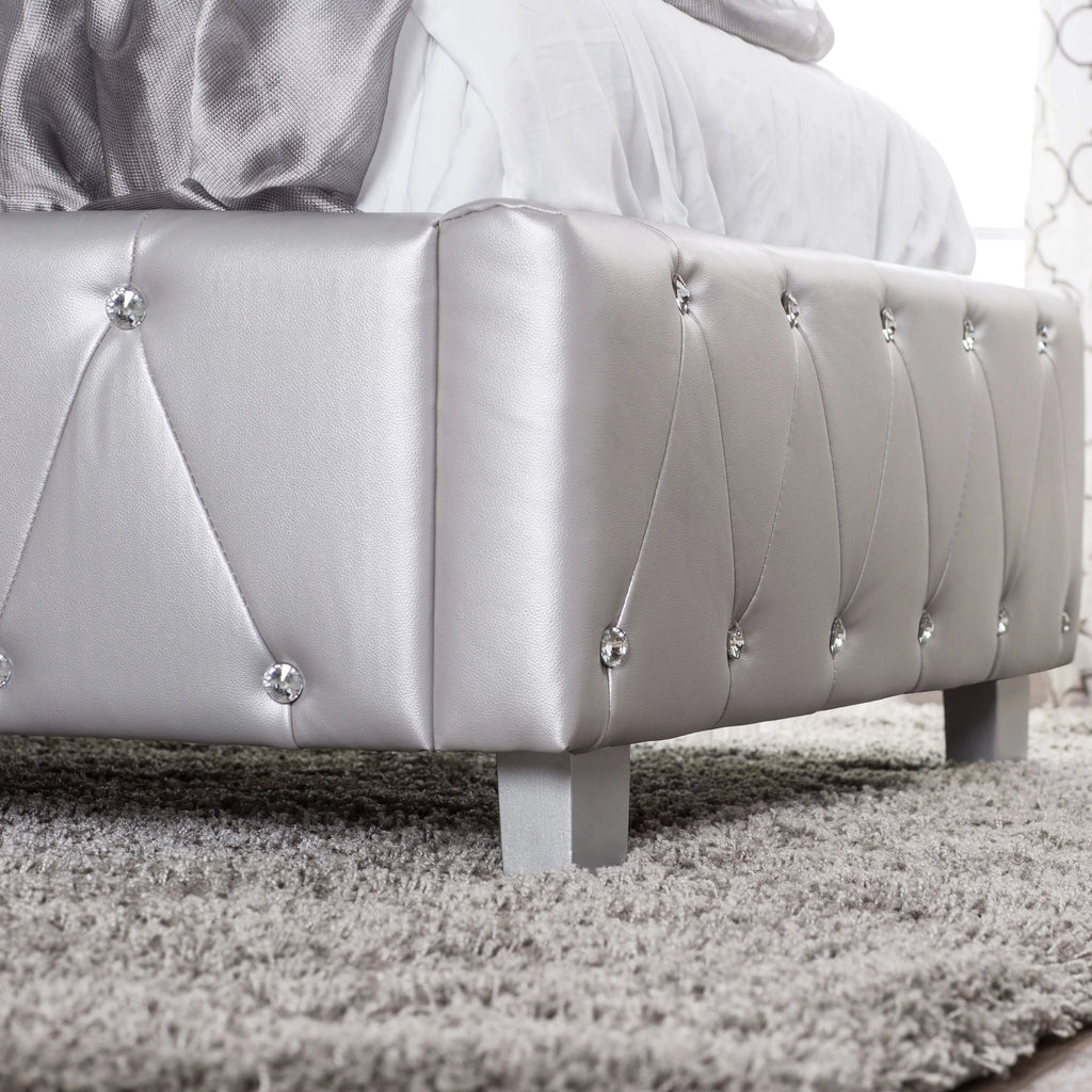 California King Silver Bed L32804
