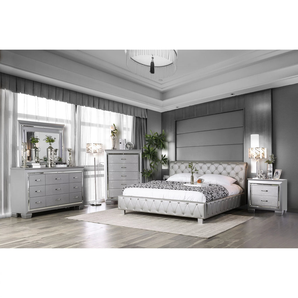 California King Silver Bed L32804
