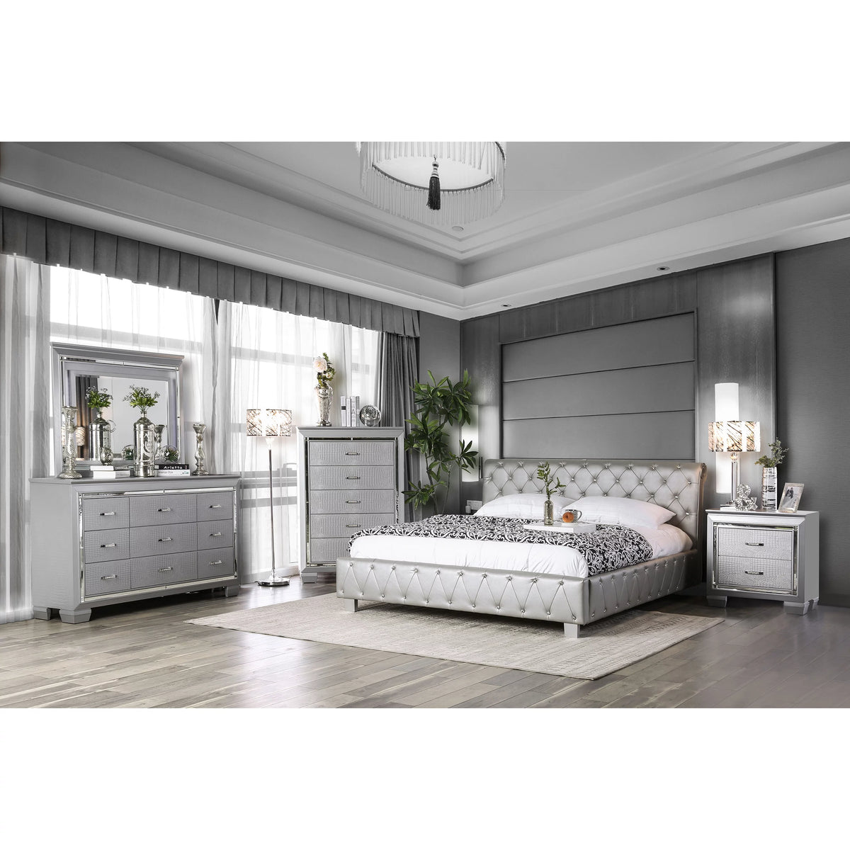 California King Silver Bed L32804
