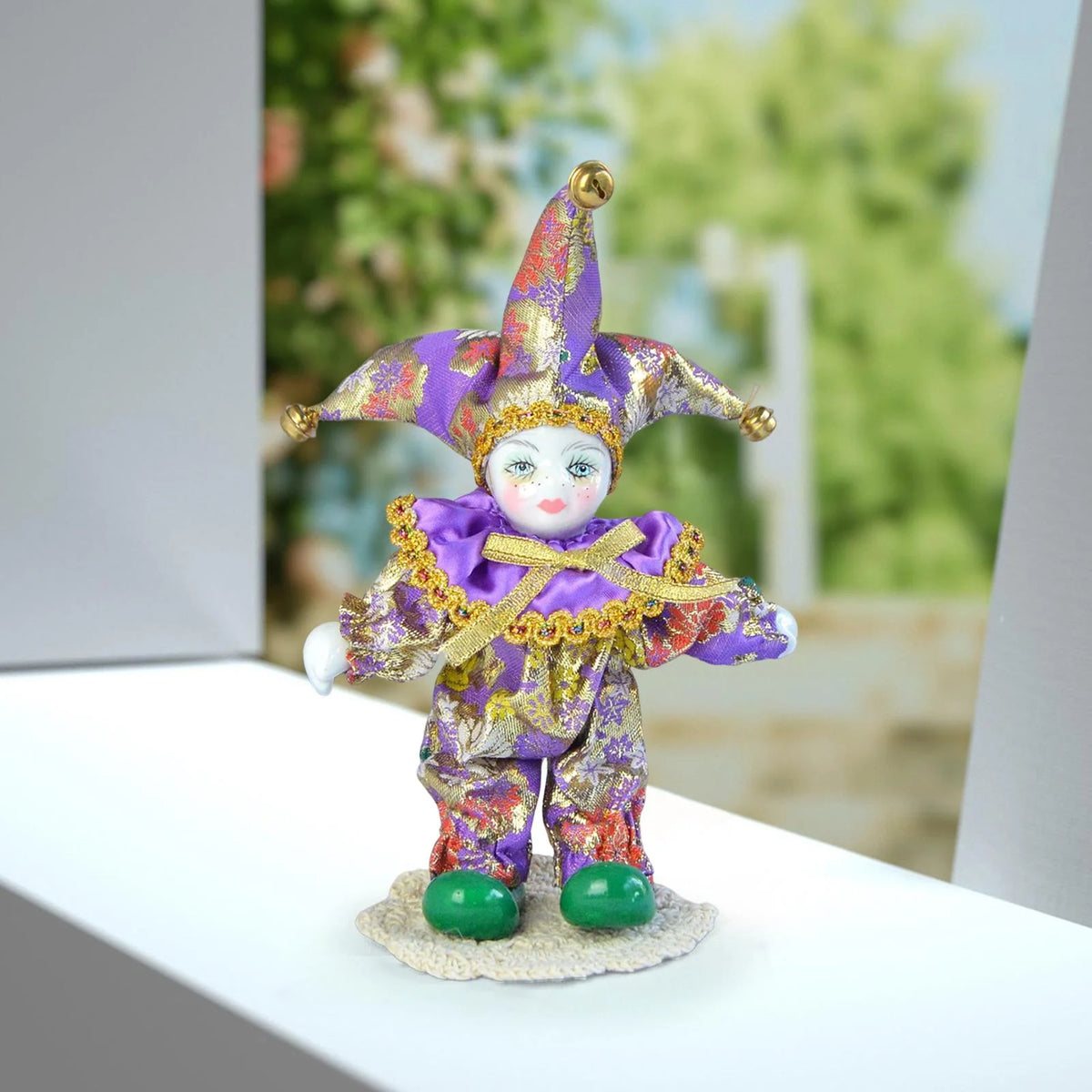 Porcelain Clown Doll Figurine A675